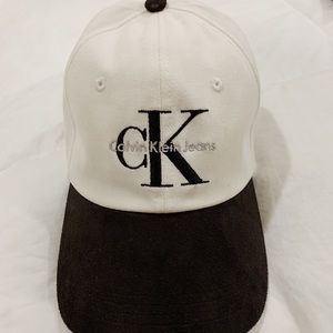 CALVIN KLEIN baseball cap